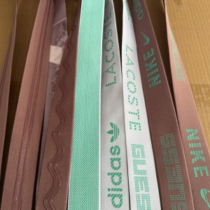 Automatic elastic tape cabinet type silicone coating machine